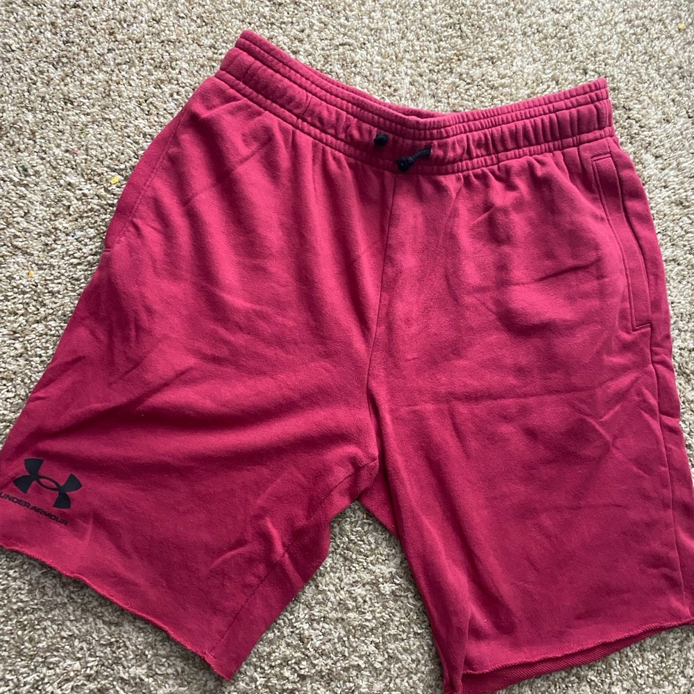 Under Armour Men's Sporty Crimson Shorts